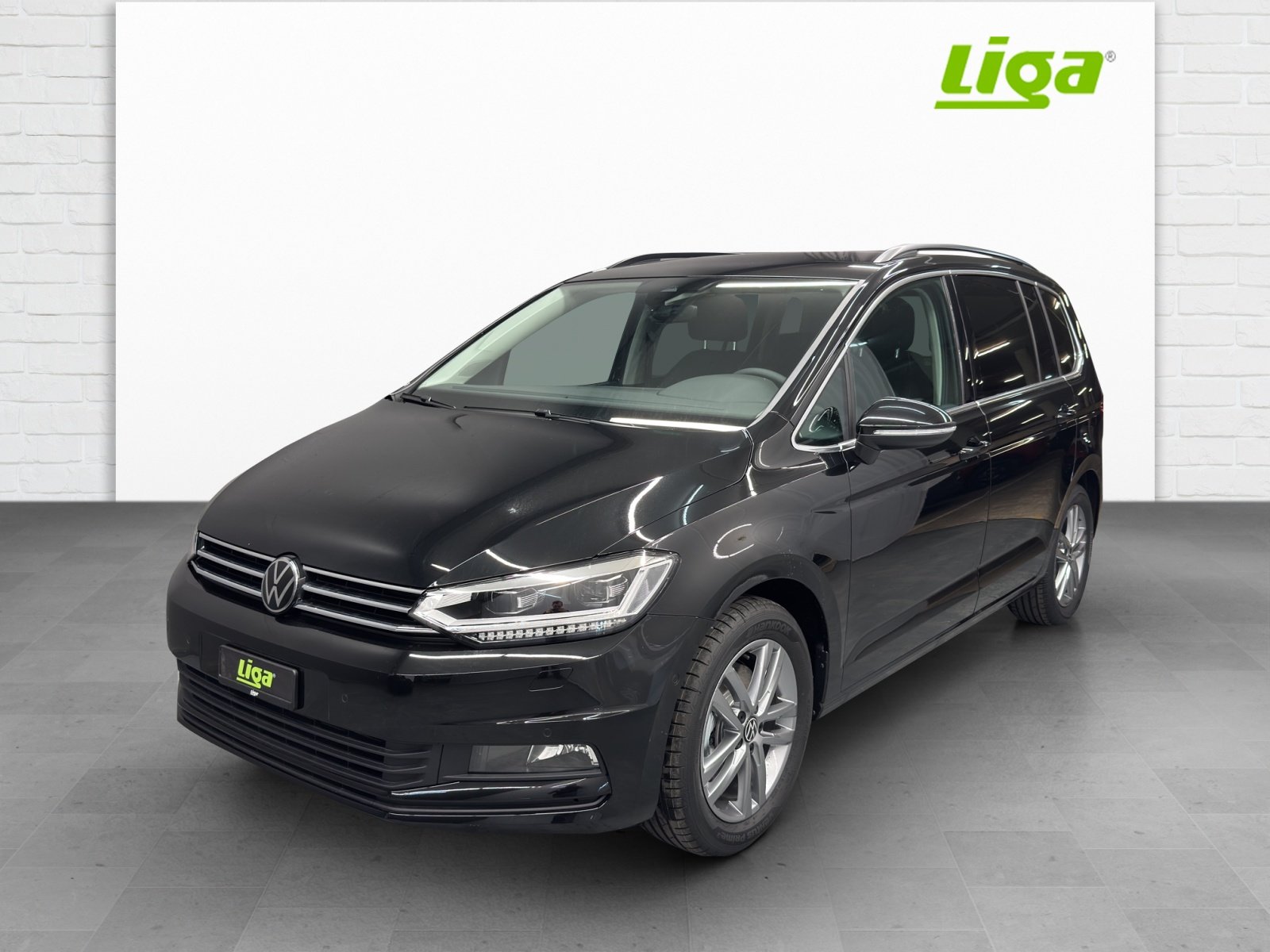 VW Touran 1.5 TSI Comfortline United DSG, Petrol, New car, Automatic - 2