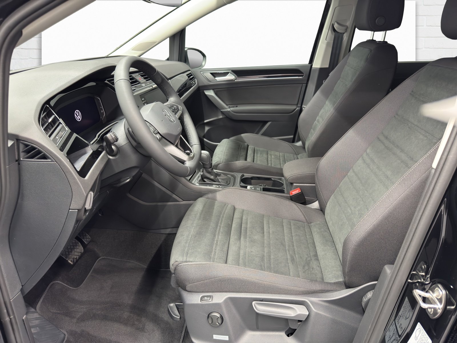VW Touran 1.5 TSI Comfortline United DSG, Petrol, New car, Automatic - 7