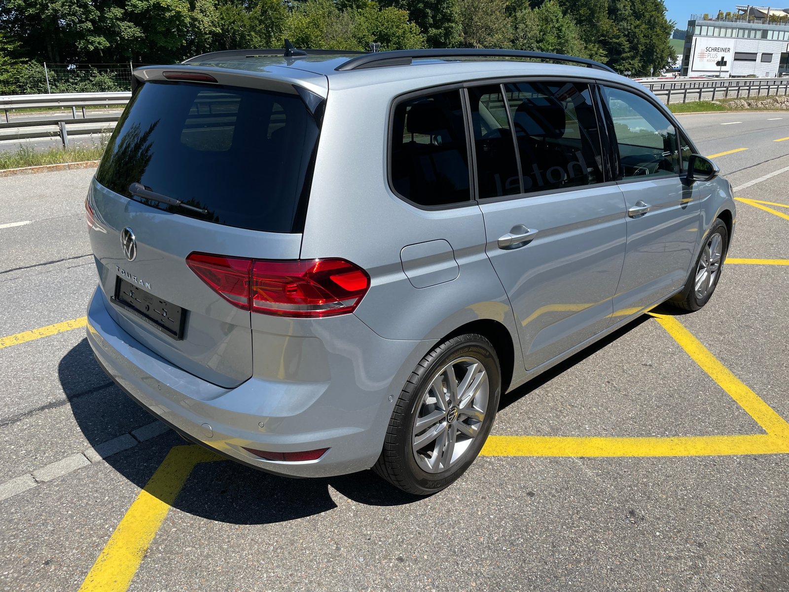 VW Touran 1.5 TSI EVO Comfortline DSG - 7 Sitzer, AHK, Benzin, Neuwagen, Automatik - 5
