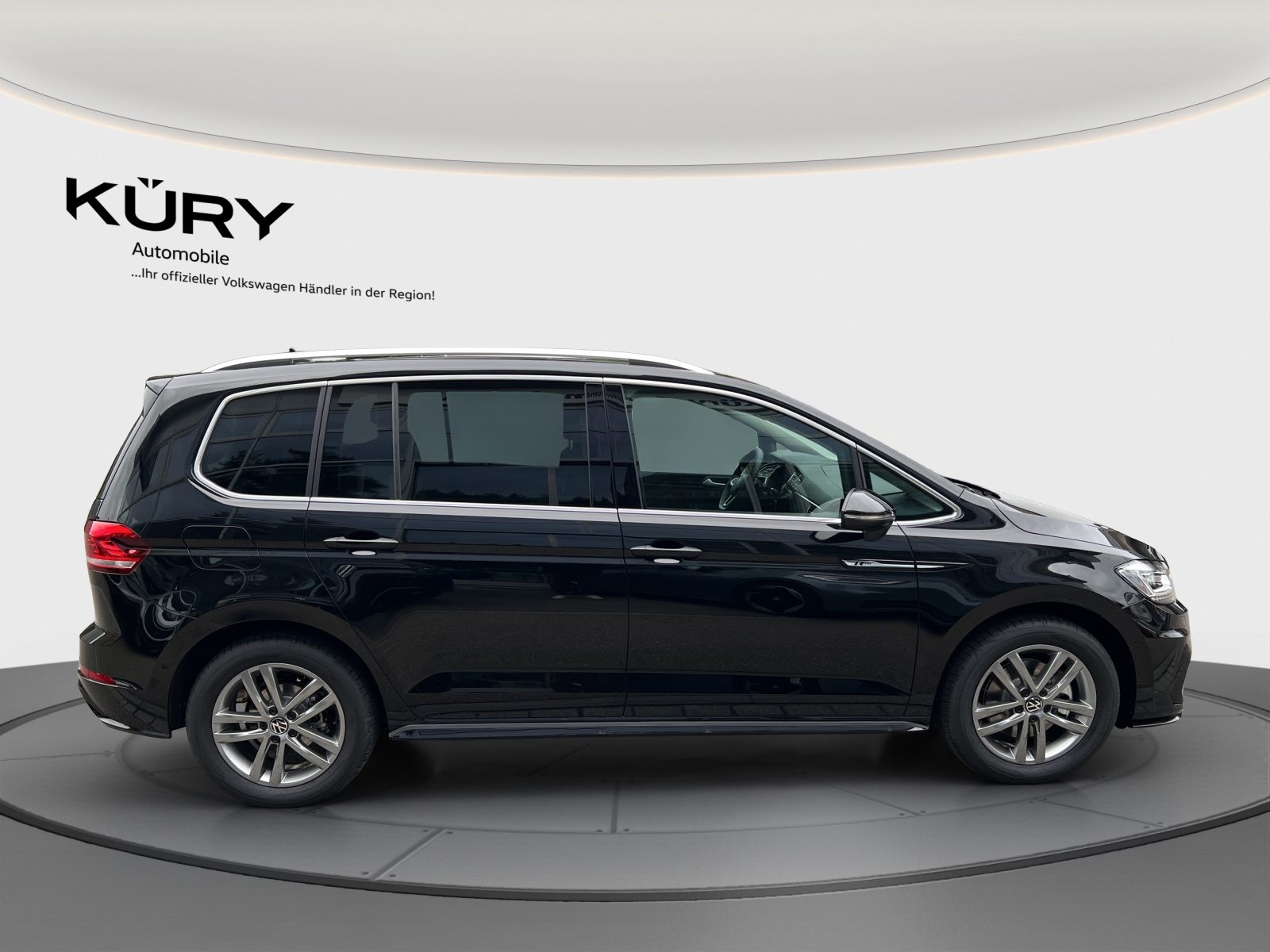 VW Touran UNITED, Petrol, New car, Automatic - 4