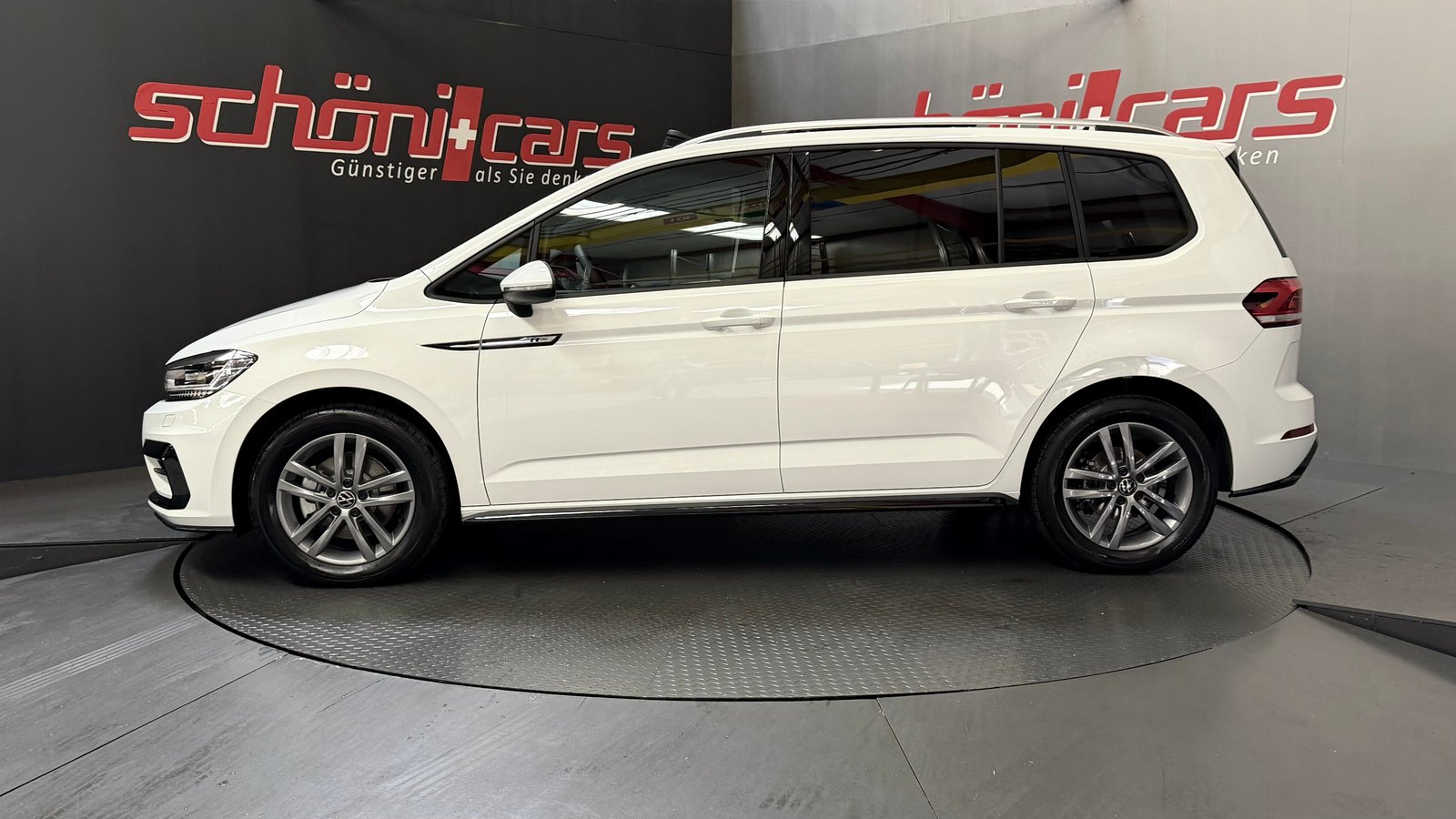 VW Touran 1.5 TSI EVO R-Line DSG Panorama, Petrol, New car, Automatic - 4