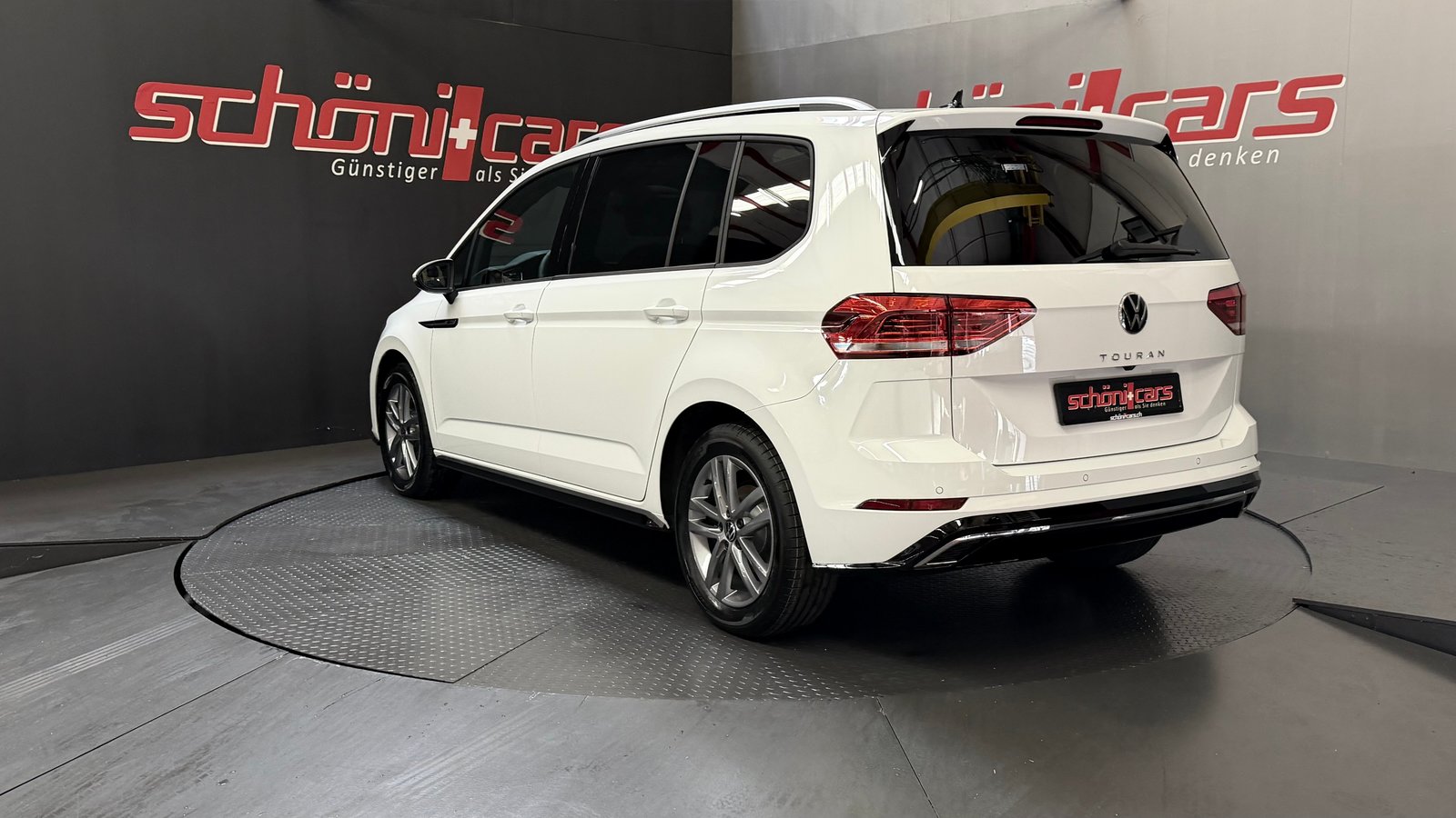 VW Touran 1.5 TSI EVO R-Line DSG Panorama, Petrol, New car, Automatic - 5