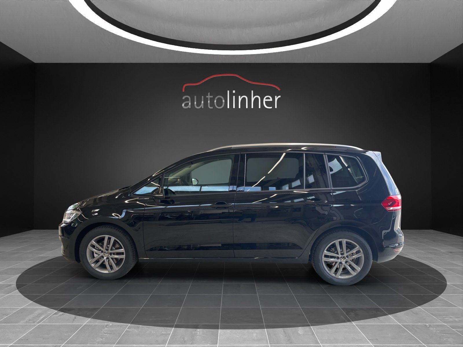 VW Touran 1.5 TSI EVO Comfortline DSG, Benzin, Neuwagen, Automatik - 2