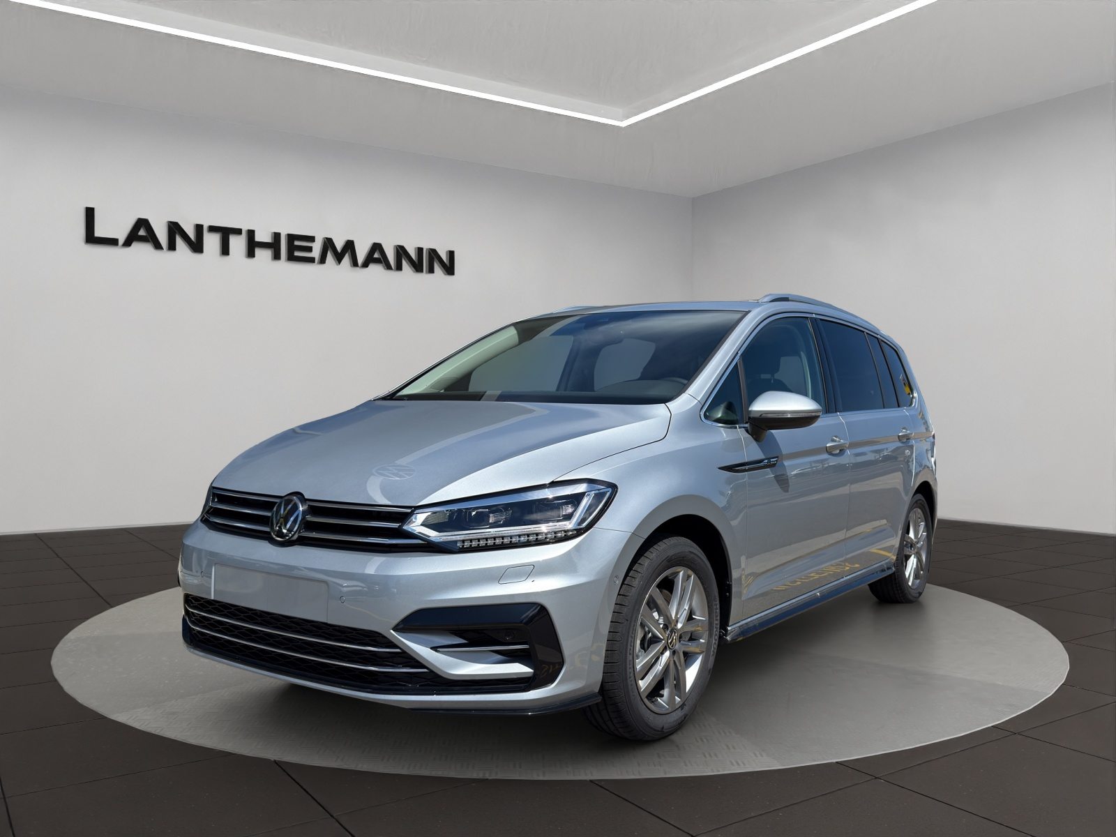 VW Touran UNITED