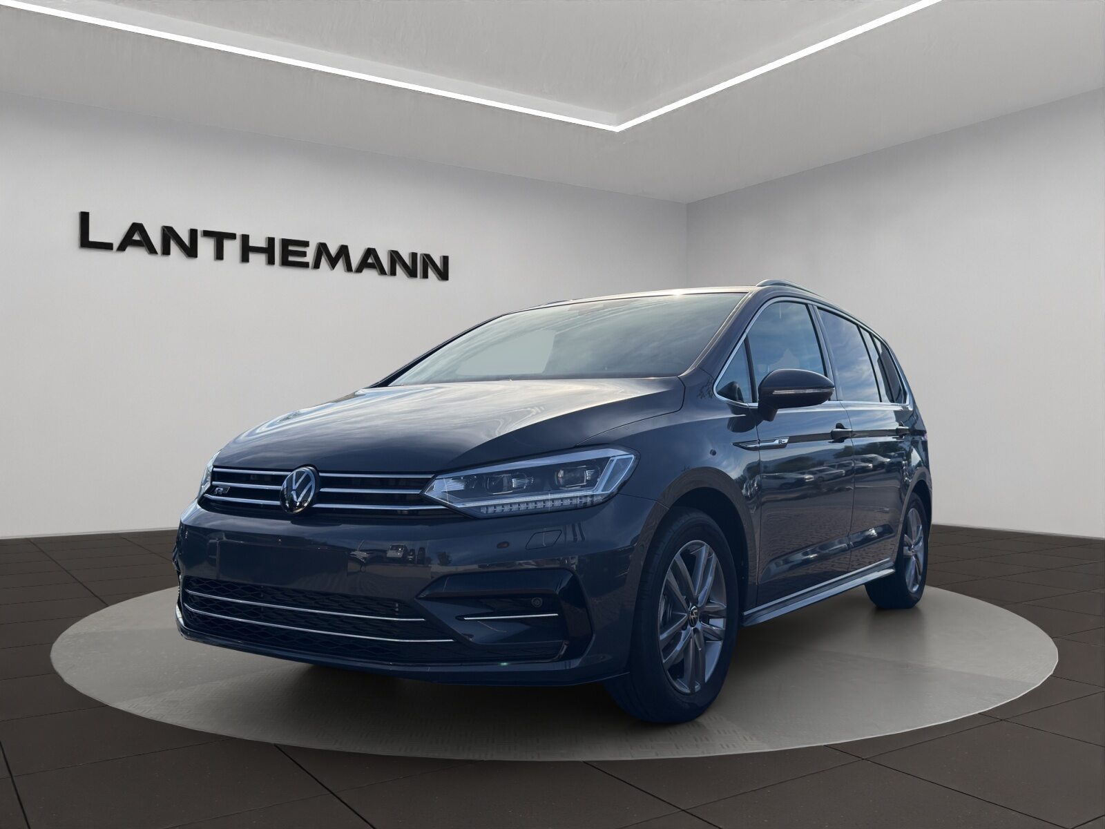 VW Touran UNITED