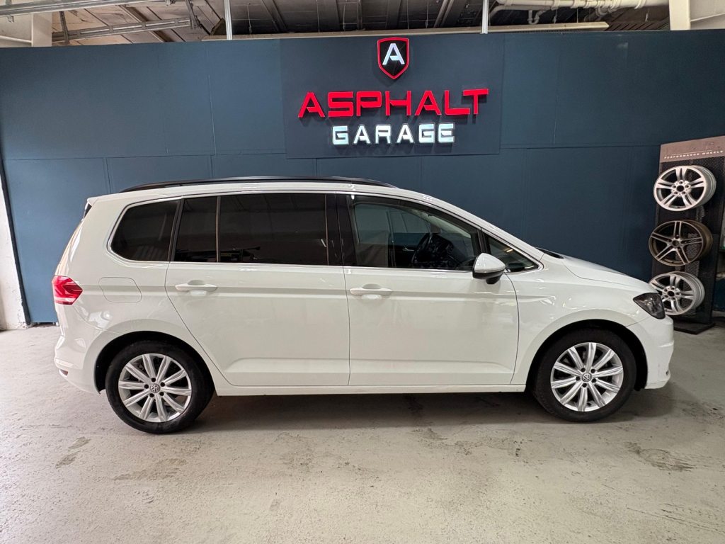 VW TOURAN 1.4 TSI Highline DSG, Benzin, Occasion / Gebraucht, Automatik - 4
