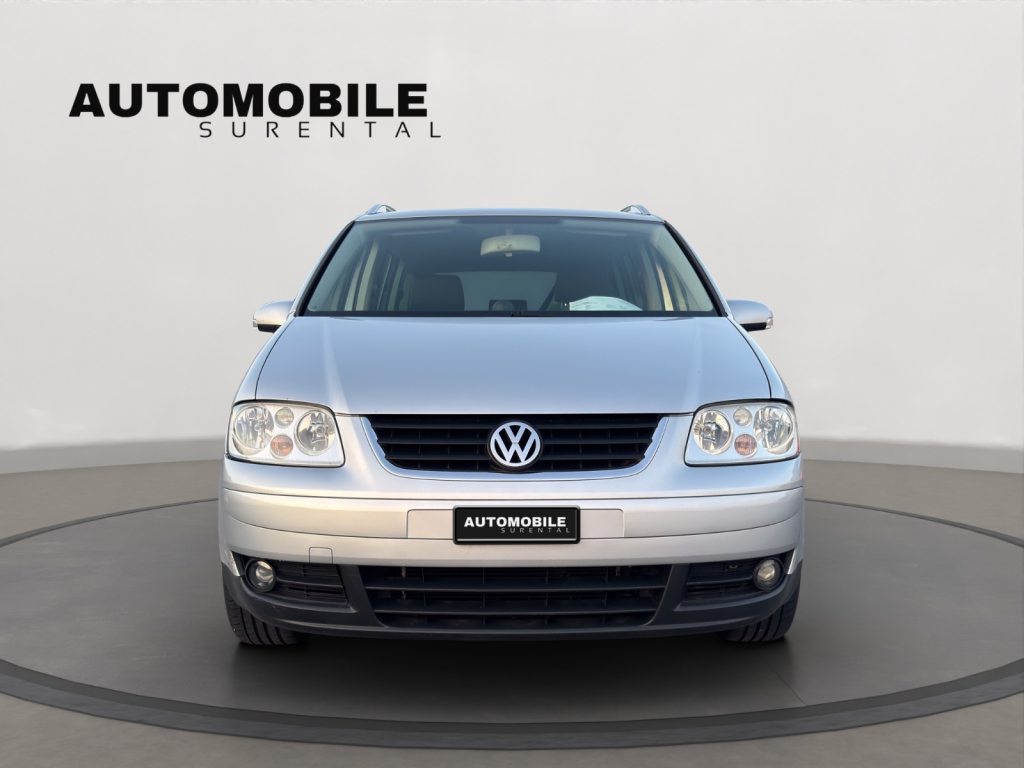 VW TOURAN 1.6 FSI Trendline, Petrol, Second hand / Used, Manual - 2