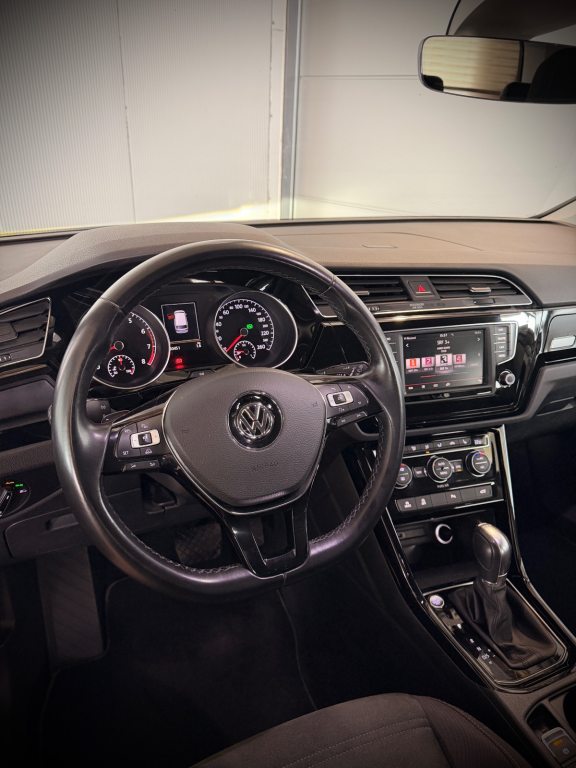 VW TOURAN 1.8 TSI Highline DSG, Essence, Occasion / Utilisé, Automatique - 6