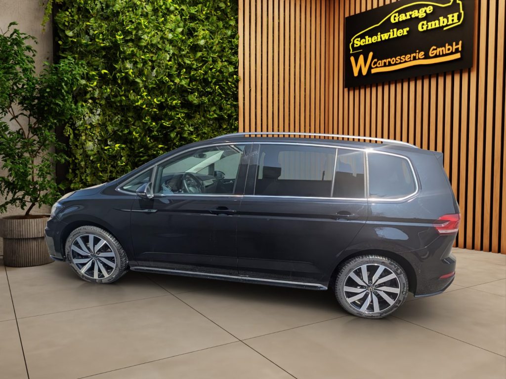 VW Touran 1.5 TSI EVO R-Line Highline United DSG *** 7 Sitzp, Benzin, Occasion / Gebraucht, Automatik - 7