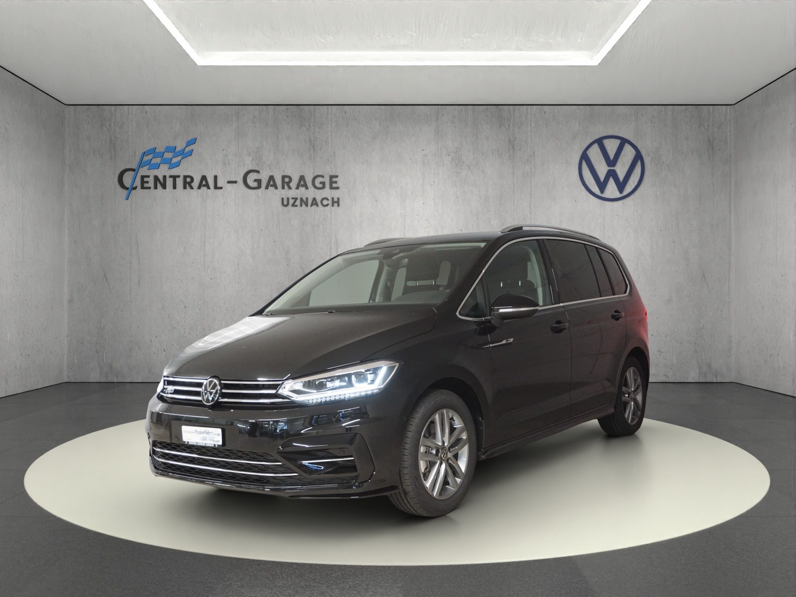 VW Touran UNITED, Benzin, Occasion / Gebraucht, Automatik