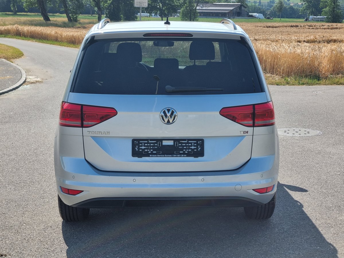 VW Touran 1.6 TDI BlueMotion Technology Comfortline DSG, Diesel, Occasion / Gebraucht, Automatik - 6