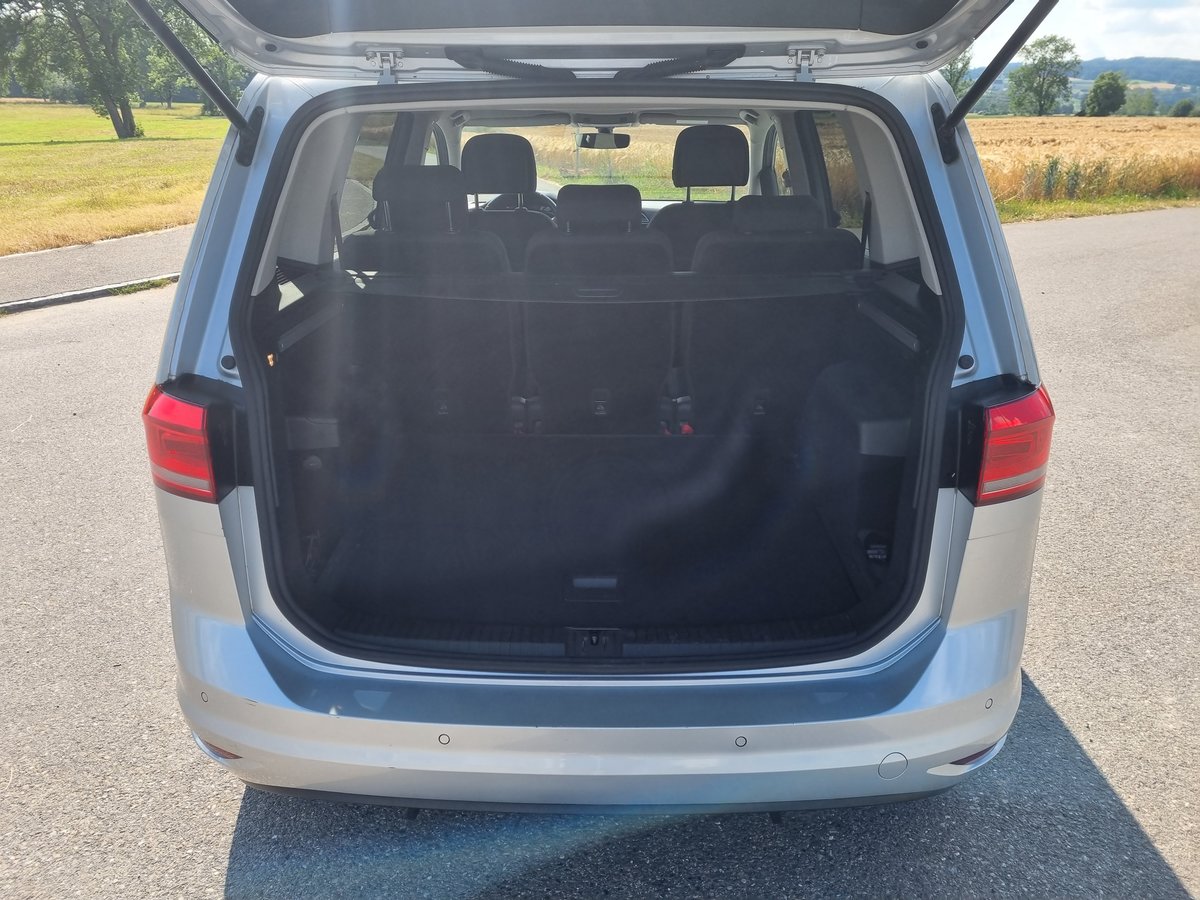 VW Touran 1.6 TDI BlueMotion Technology Comfortline DSG, Diesel, Occasion / Gebraucht, Automatik - 7