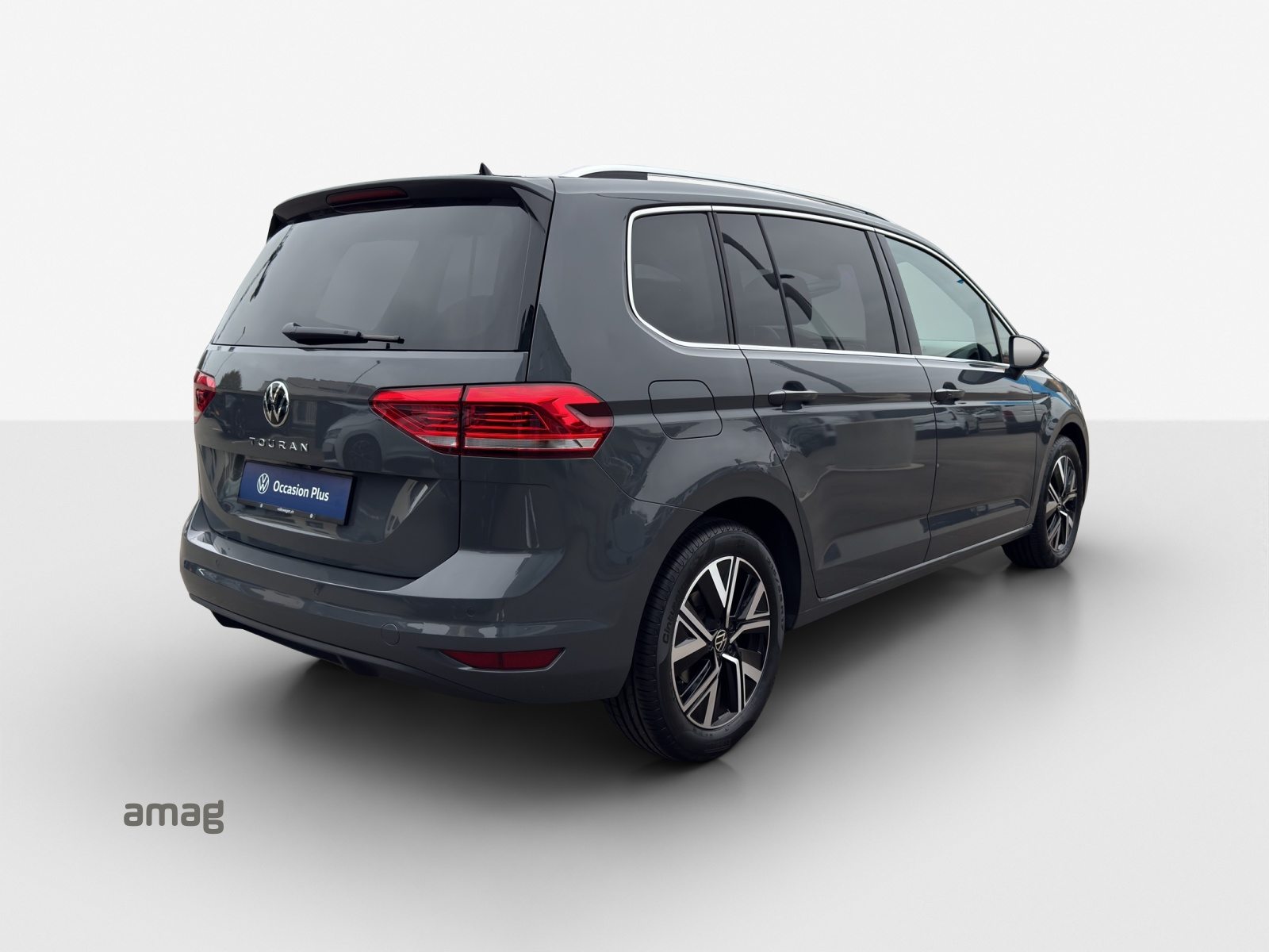 VW Touran Highline, Petrol, Second hand / Used, Automatic - 5