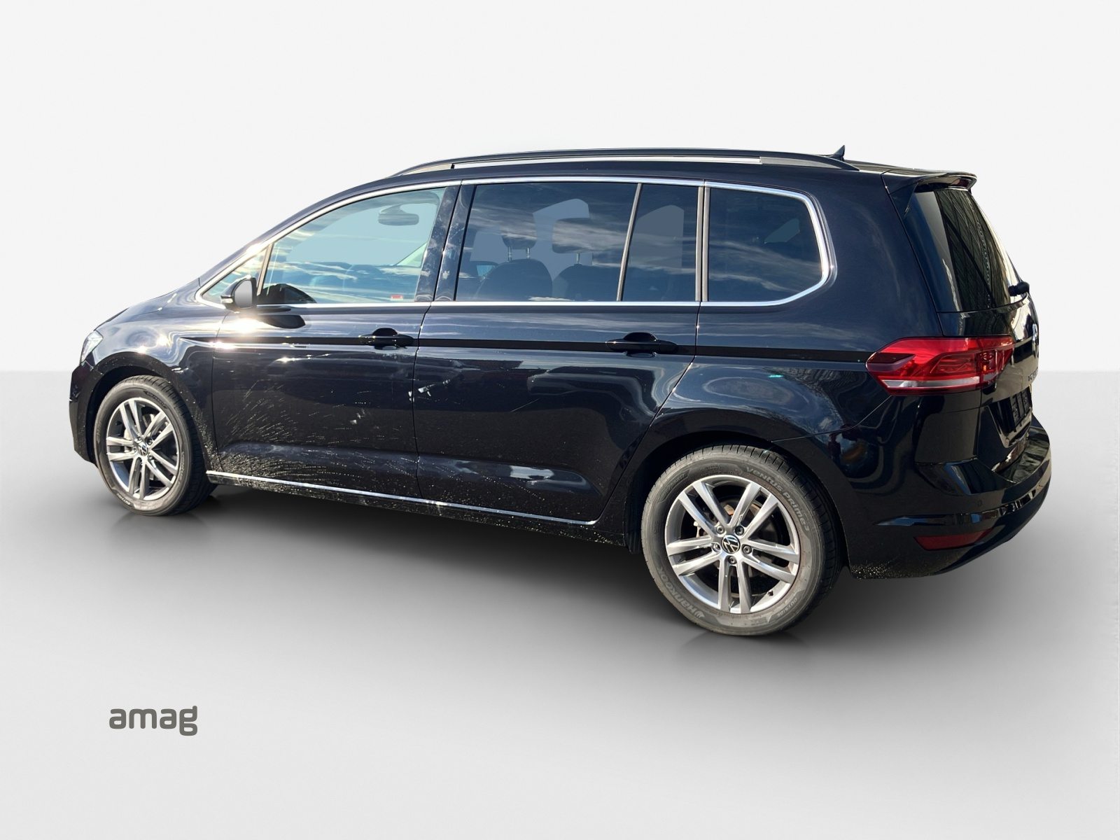 VW Touran UNITED, Essence, Occasion / Utilisé, Automatique - 3