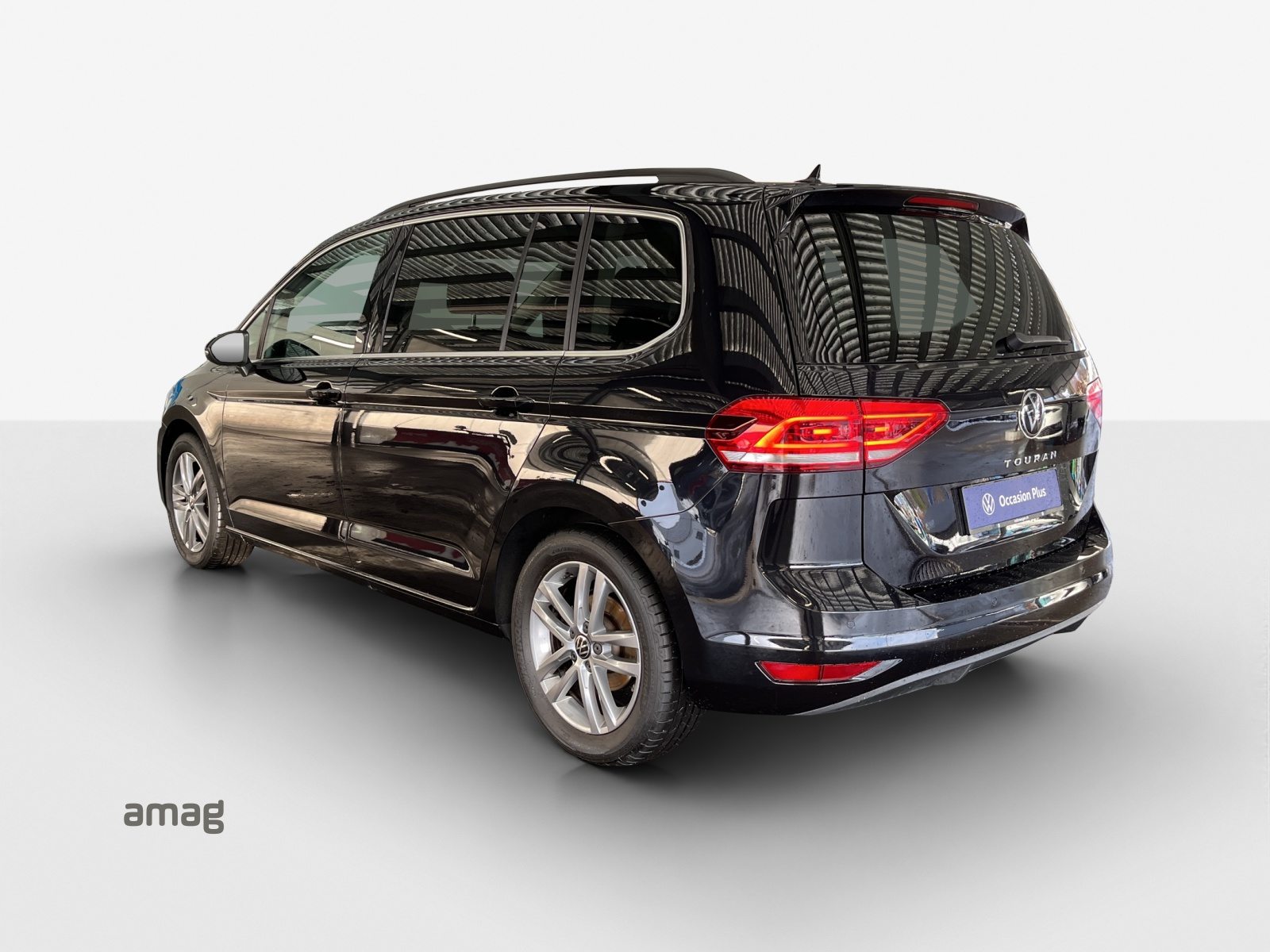 VW Touran UNITED, Essence, Occasion / Utilisé, Automatique - 3