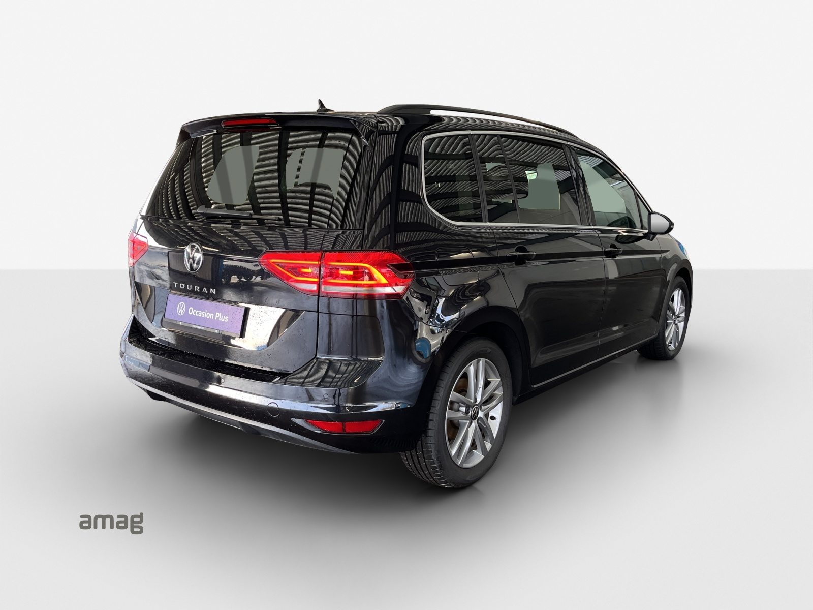 VW Touran UNITED, Essence, Occasion / Utilisé, Automatique - 5