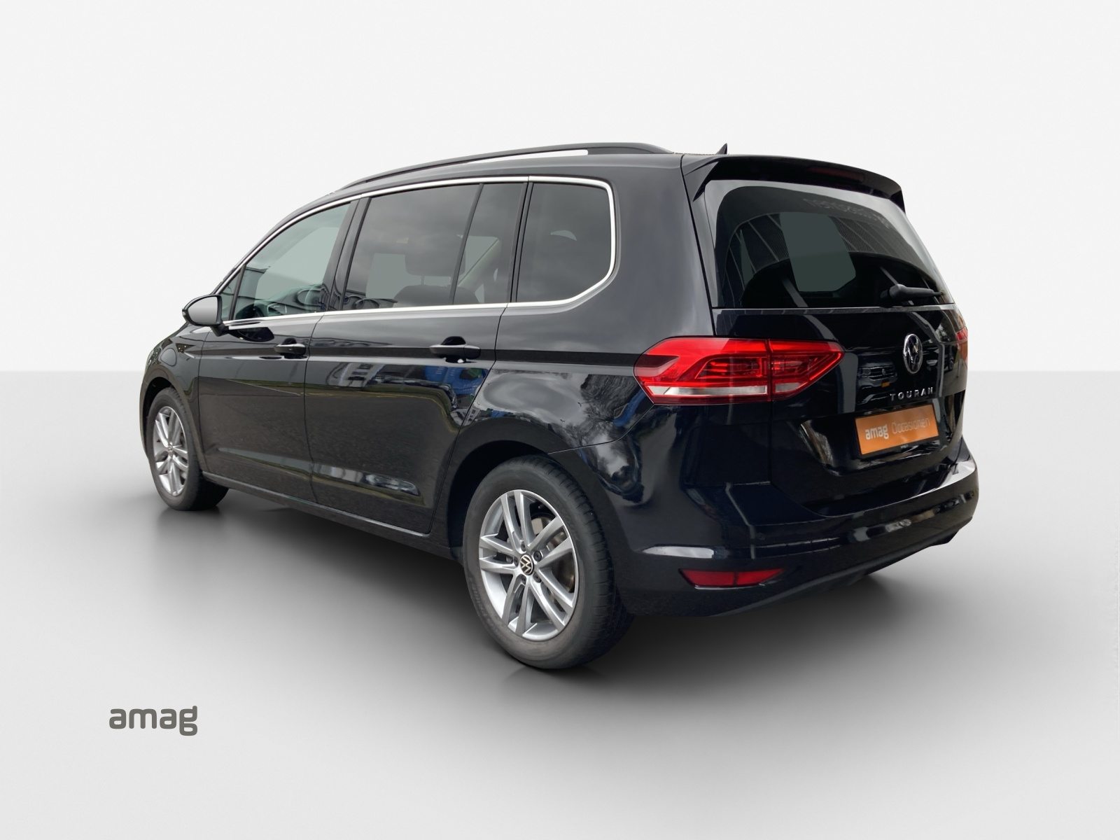 VW Touran UNITED, Essence, Occasion / Utilisé, Automatique - 3