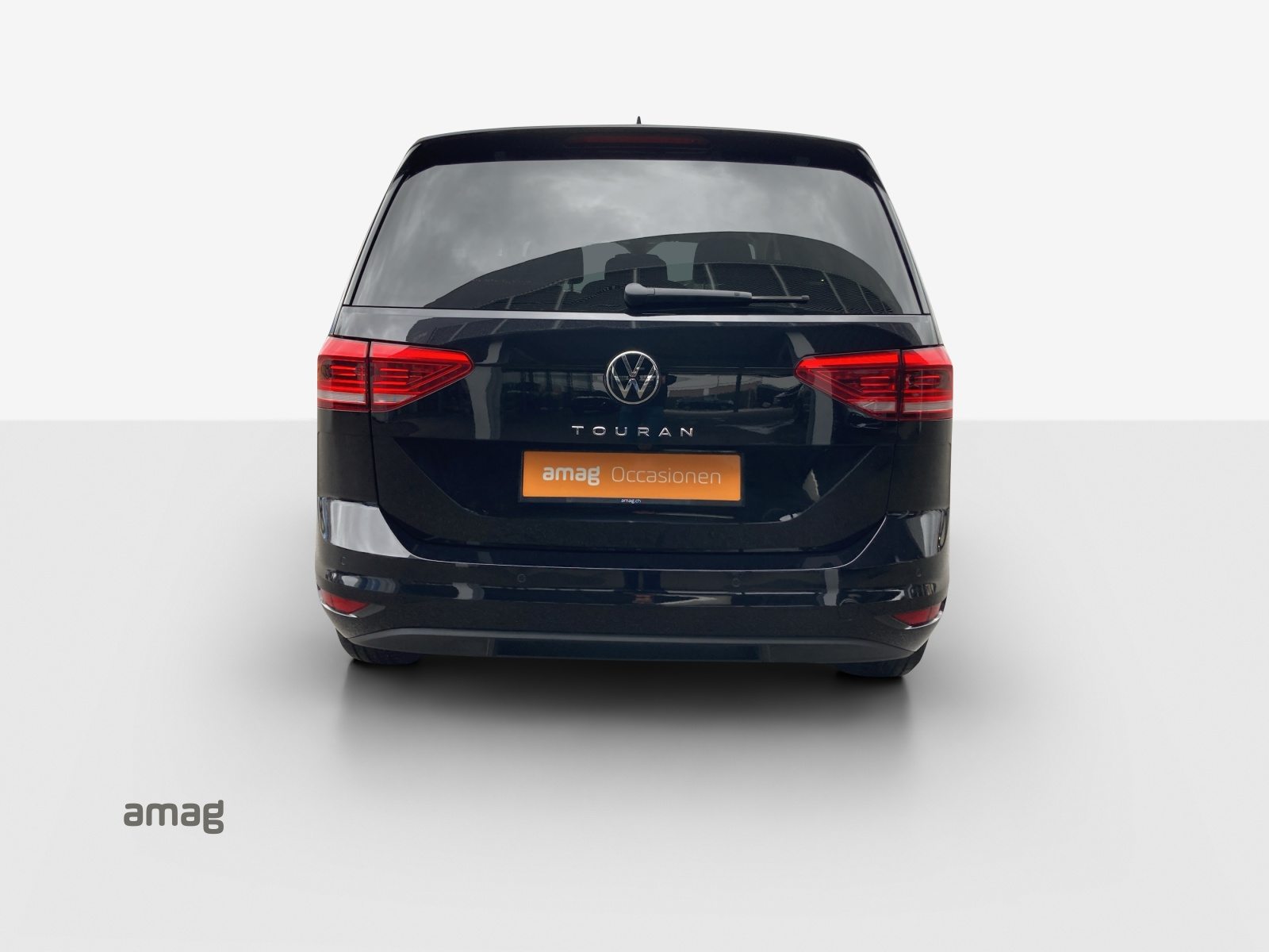VW Touran UNITED, Essence, Occasion / Utilisé, Automatique - 4