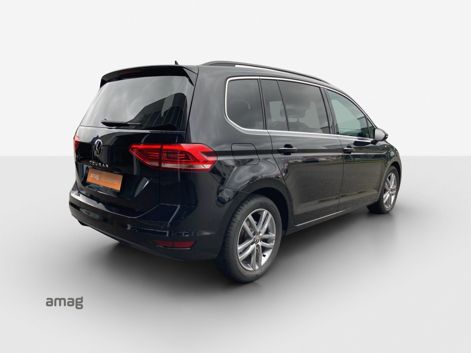 VW Touran UNITED, Essence, Occasion / Utilisé, Automatique - 5