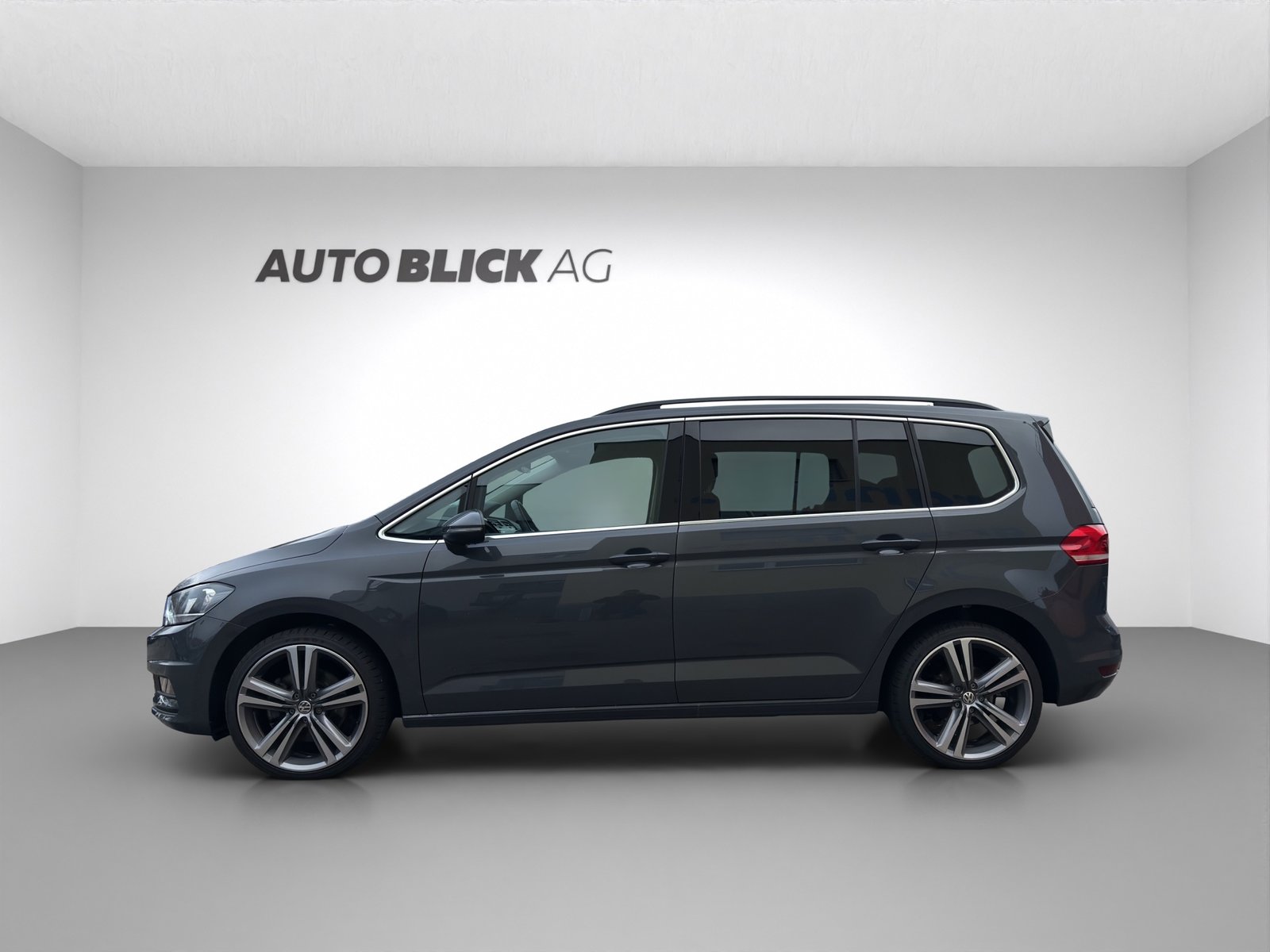 VW Touran 1.5 TSI EVO Comfortline DSG, Benzin, Occasion / Gebraucht, Automatik - 4