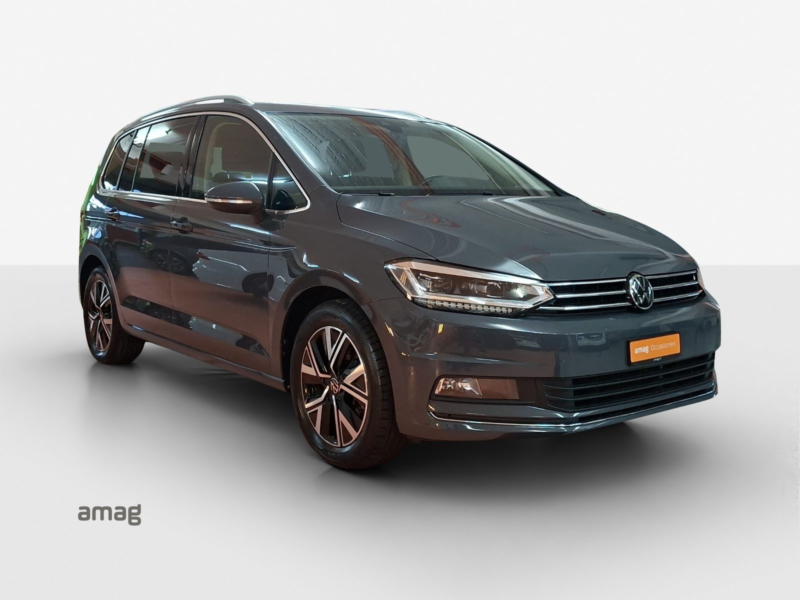 VW Touran Highline, Petrol, Second hand / Used, Automatic - 6