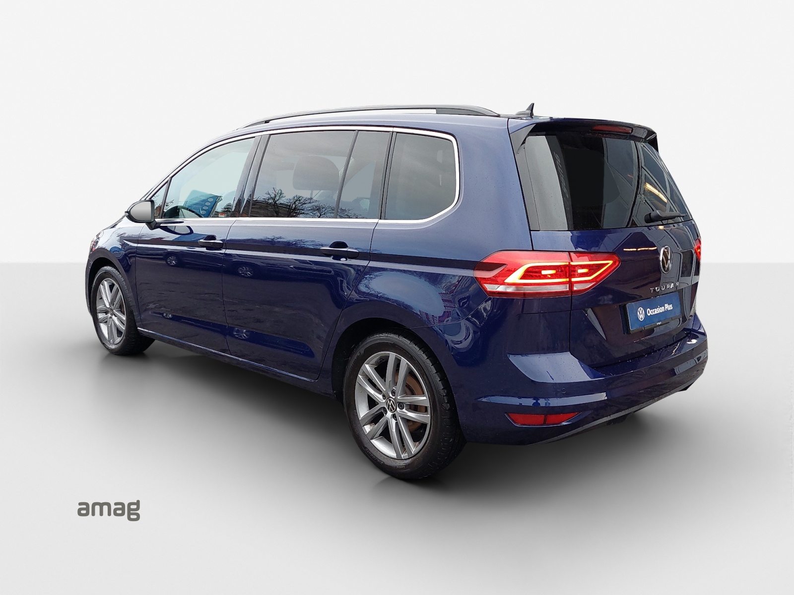 VW Touran UNITED, Essence, Occasion / Utilisé, Automatique - 3