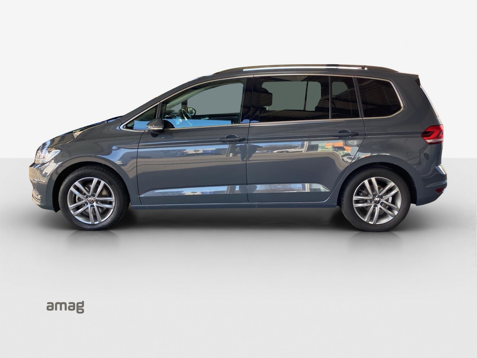 VW Touran UNITED, Petrol, Second hand / Used, Automatic - 2