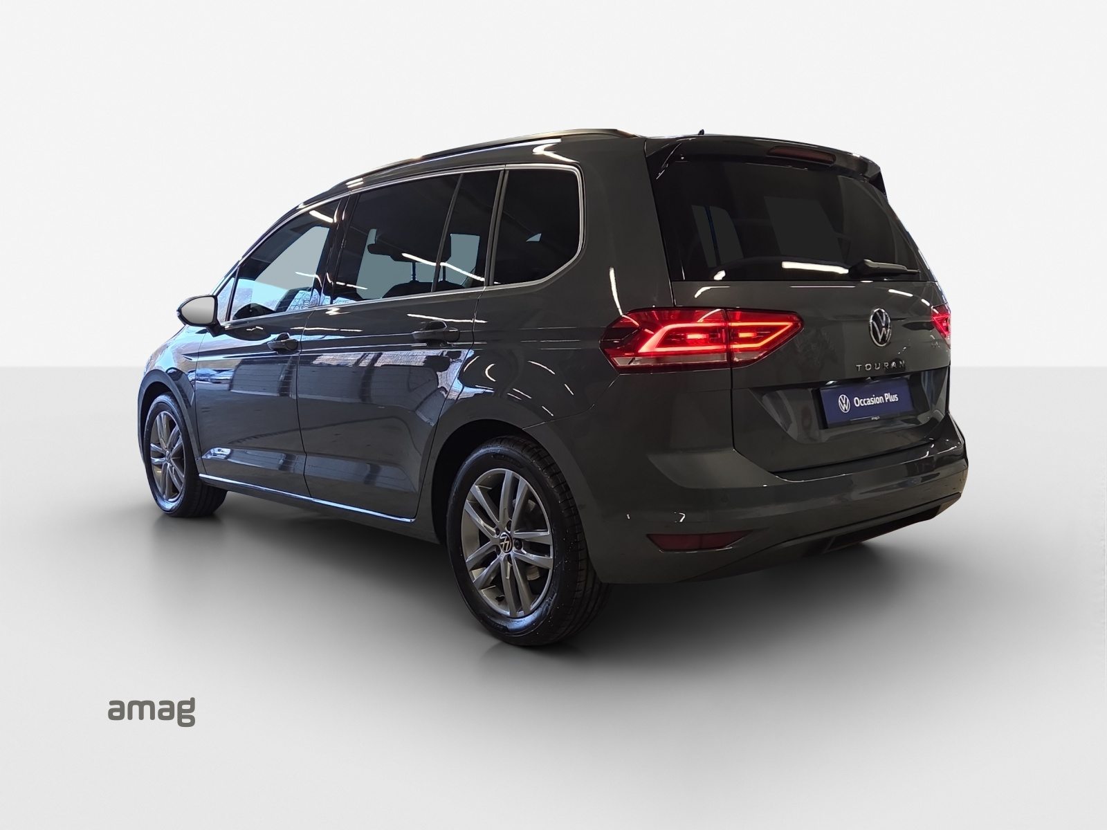 VW Touran UNITED, Essence, Occasion / Utilisé, Automatique - 3