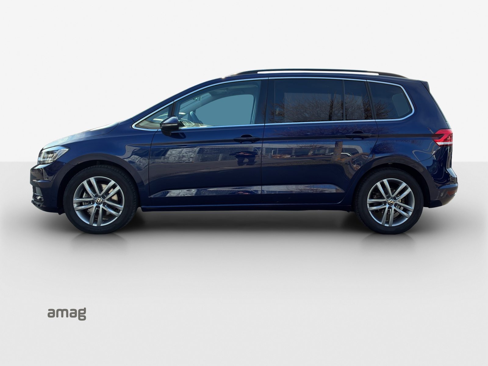 VW Touran UNITED, Benzin, Occasion / Gebraucht, Automatik - 2