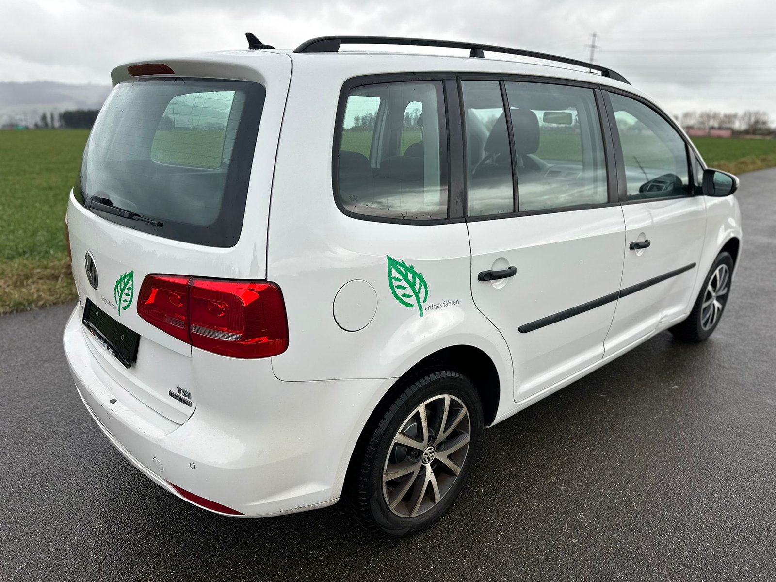 VW Touran 1.4 TSI EcoFuel Trendline, Occasion / Utilisé, Manuelle - 6