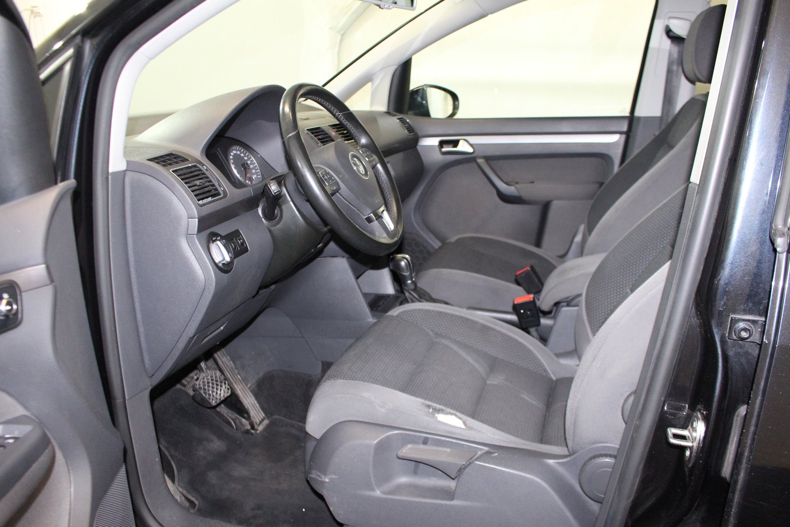 VW Touran 1.4 TSI 140 Comfortline DSG, Benzin, Occasion / Gebraucht, Automatik - 7
