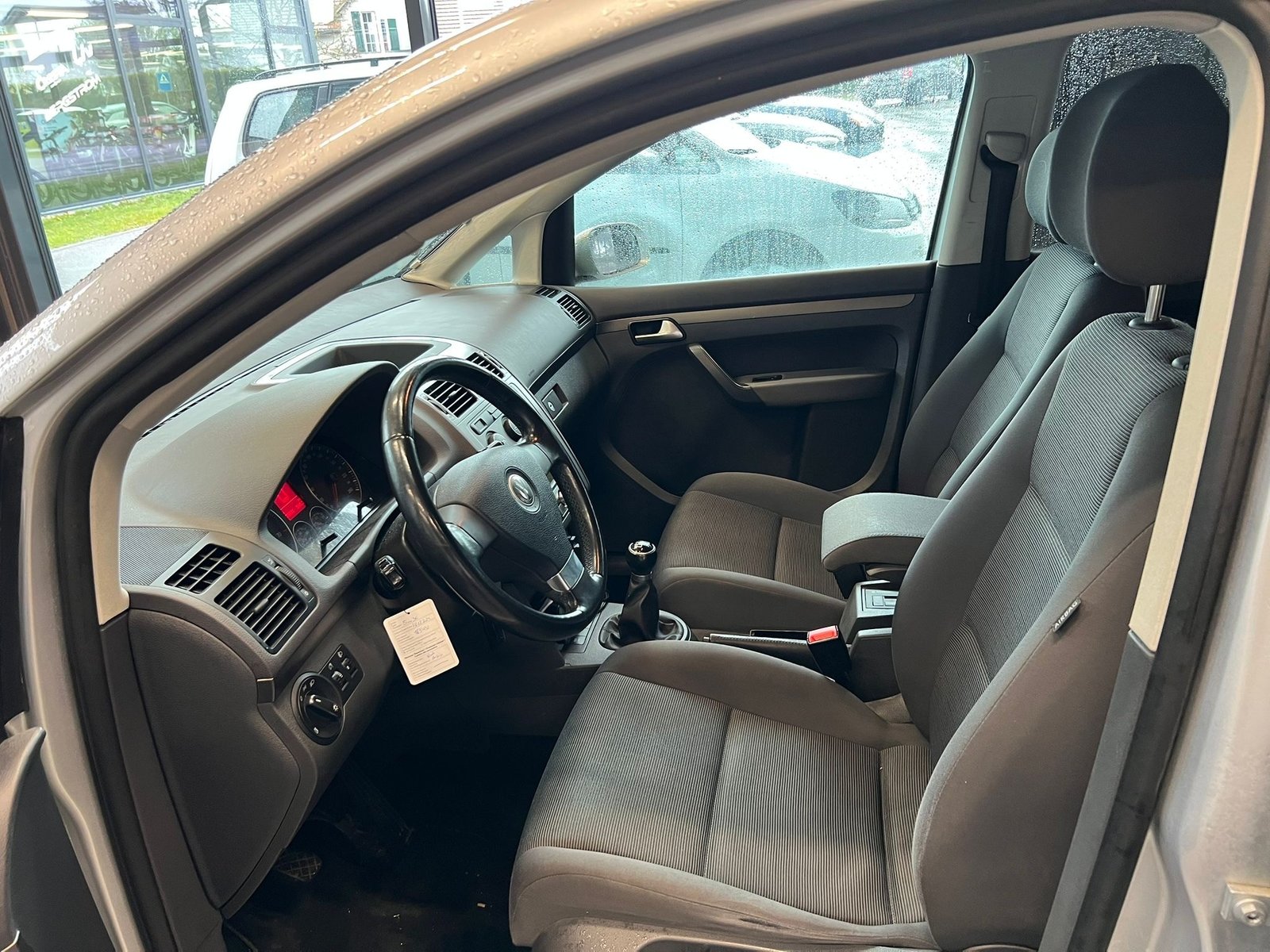 VW Touran 1.4 TSI Trendline, Essence, Occasion / Utilisé, Manuelle - 6