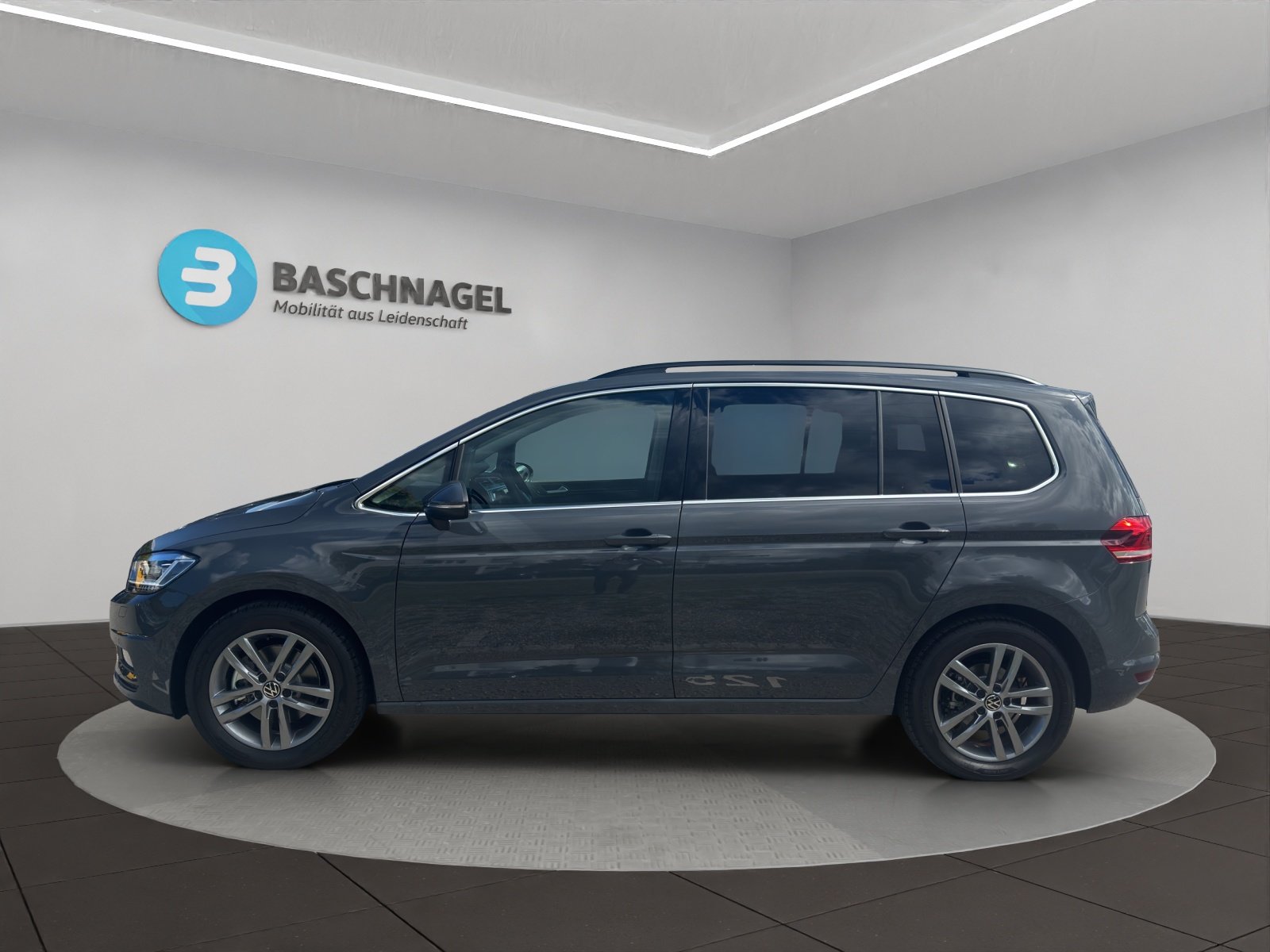 VW Touran 1.5 TSI EVO Comfortline United DSG, Benzin, Occasion / Gebraucht, Automatik - 2