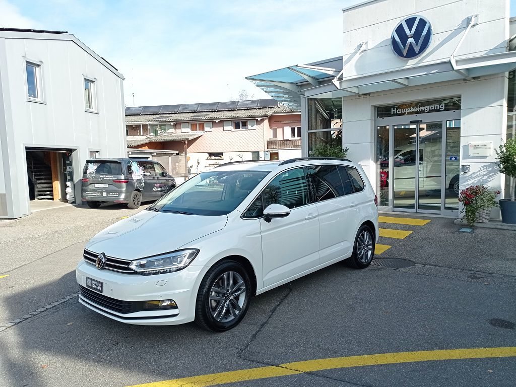 VW Touran UNITED, Essence, Occasion / Utilisé, Automatique - 3