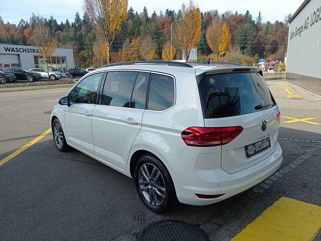 VW Touran UNITED, Essence, Occasion / Utilisé, Automatique - 5