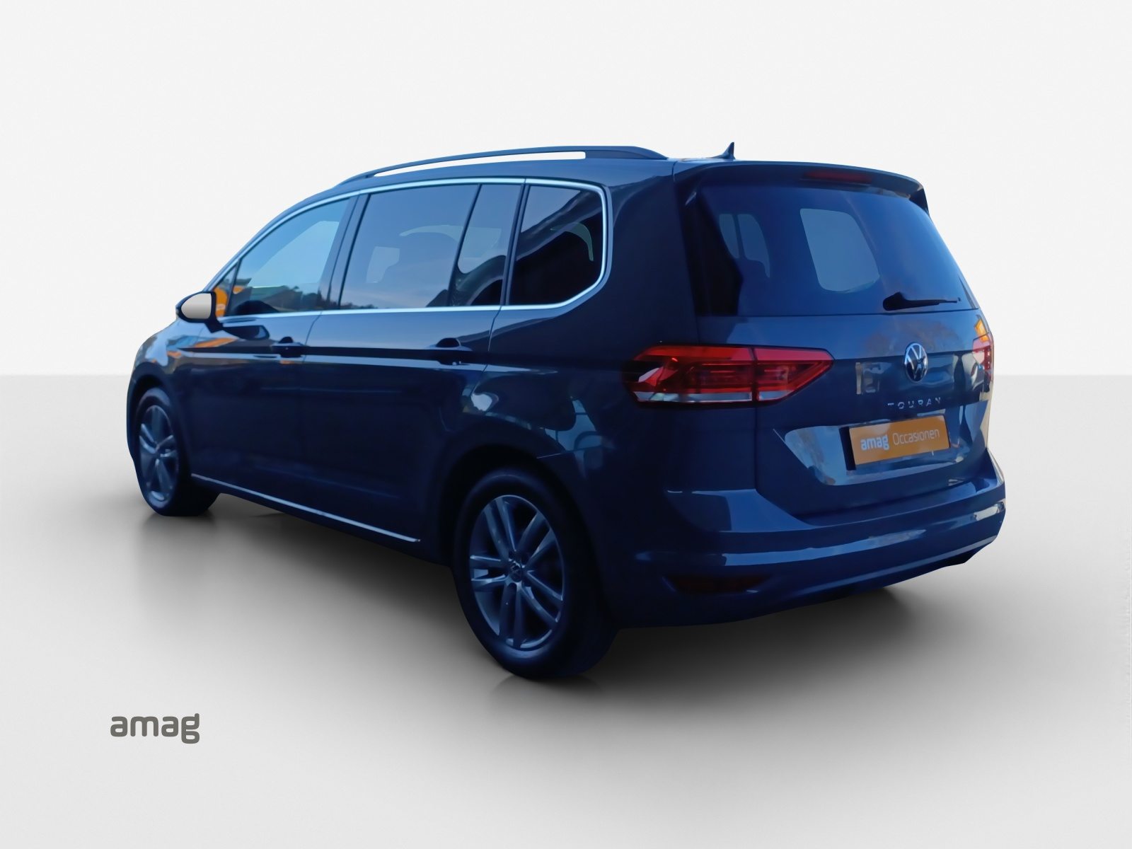 VW Touran UNITED, Essence, Occasion / Utilisé, Automatique - 3