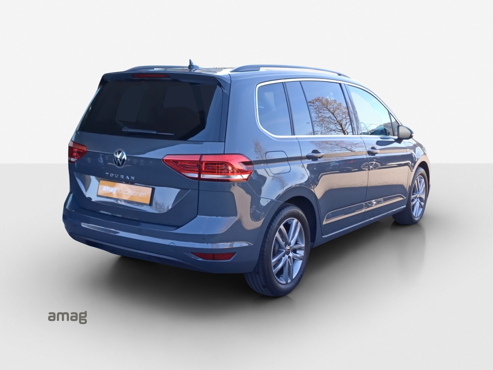 VW Touran UNITED, Essence, Occasion / Utilisé, Automatique - 5