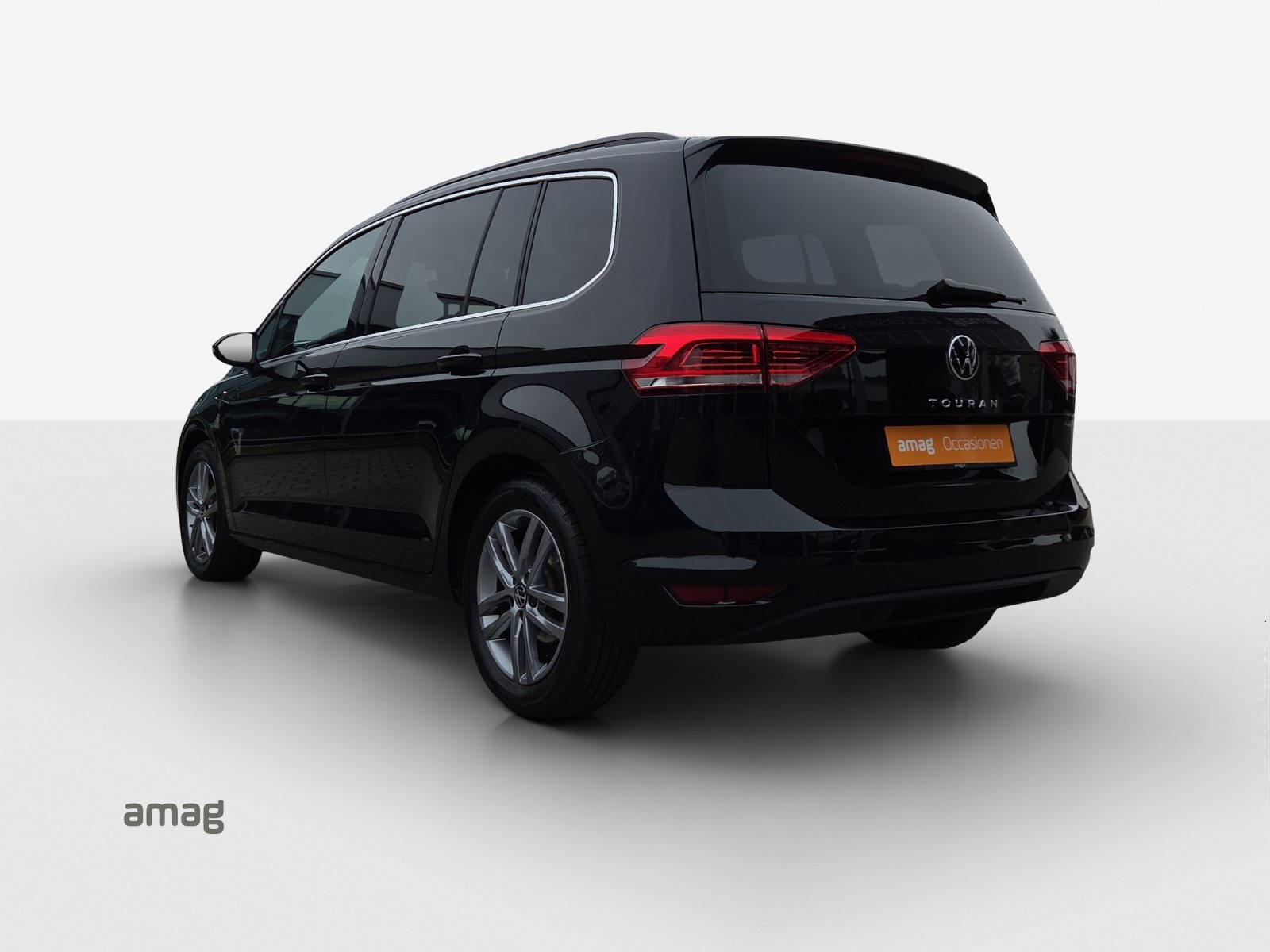 VW Touran UNITED, Essence, Occasion / Utilisé, Automatique - 3