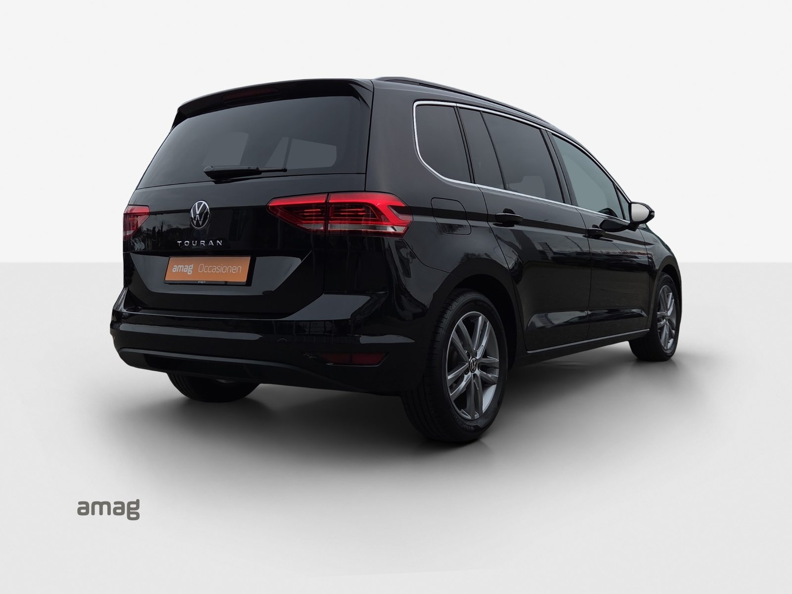 VW Touran UNITED, Essence, Occasion / Utilisé, Automatique - 5