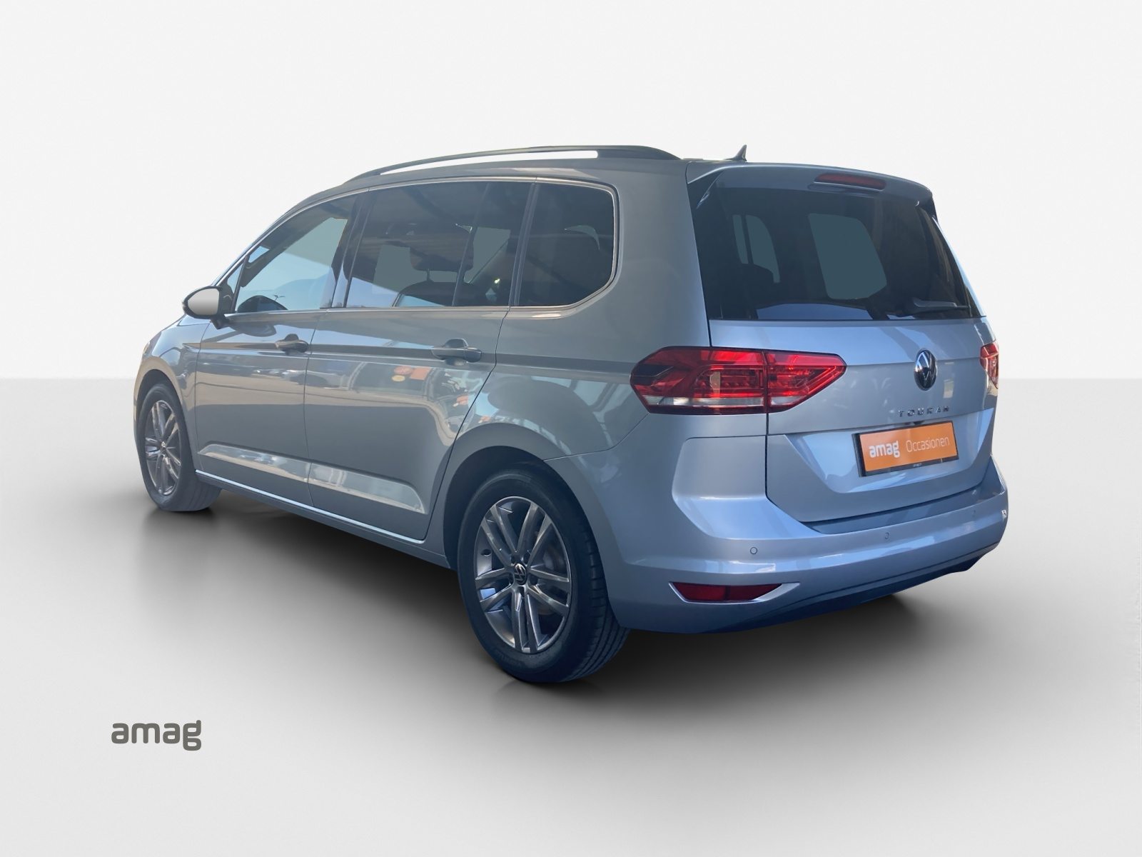 VW Touran UNITED, Essence, Occasion / Utilisé, Automatique - 3