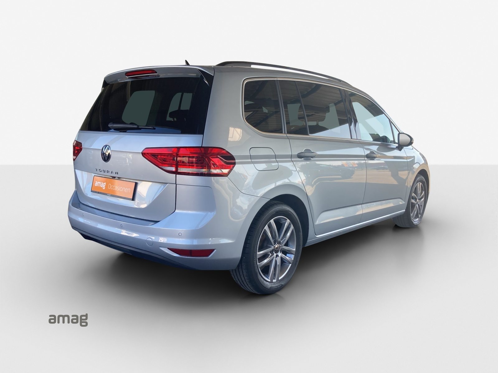 VW Touran UNITED, Essence, Occasion / Utilisé, Automatique - 5