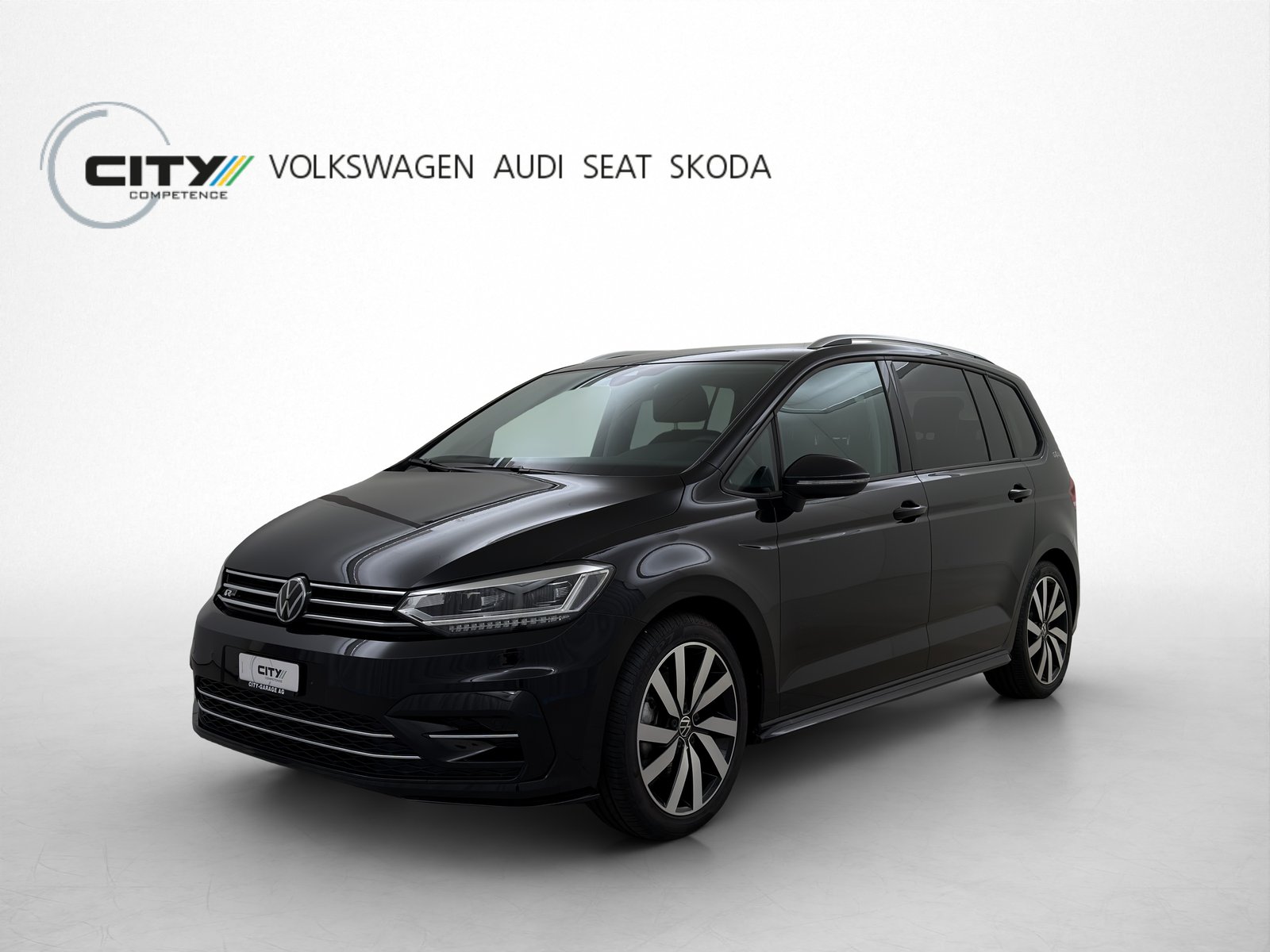 VW Touran 1.5 TSI Comfort DSG R-Line