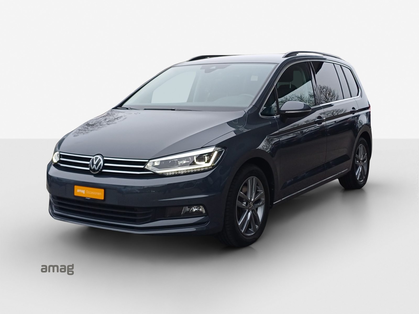 VW Touran UNITED