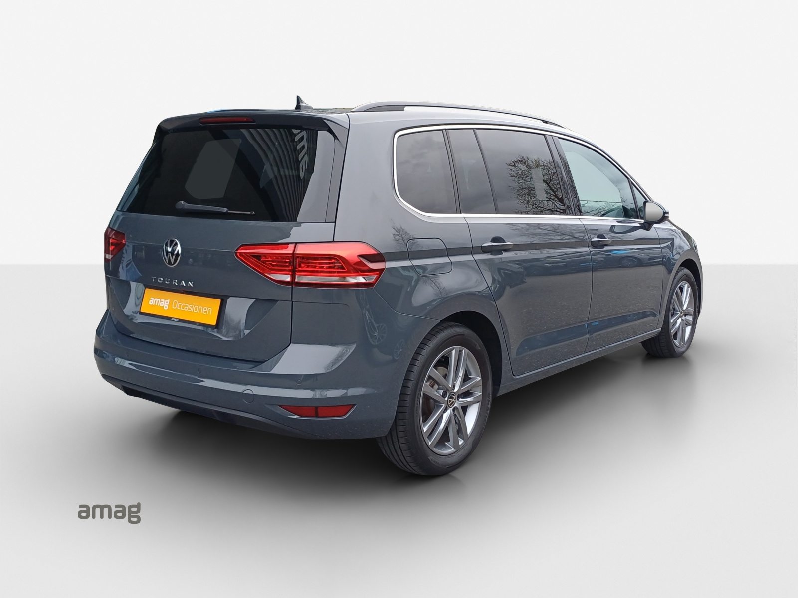 VW Touran UNITED, Essence, Occasion / Utilisé, Automatique - 5