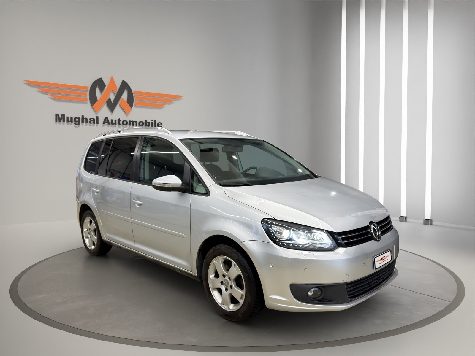 VW Touran 2.0 TDI BMT Comfortline DSG, Diesel, Occasion / Gebraucht, Automatik - 3