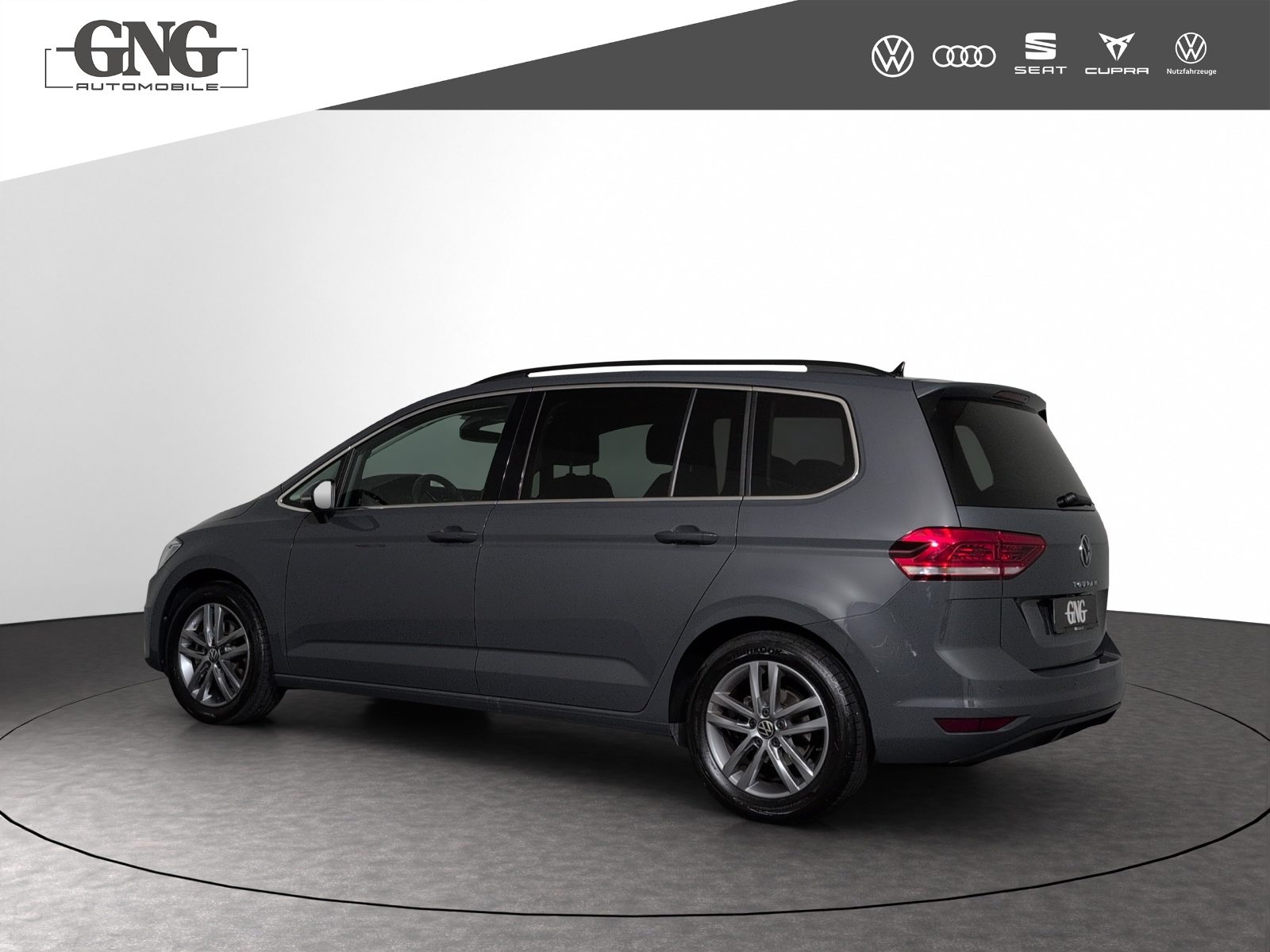 VW Touran UNITED, Benzin, Occasion / Gebraucht, Automatik - 2