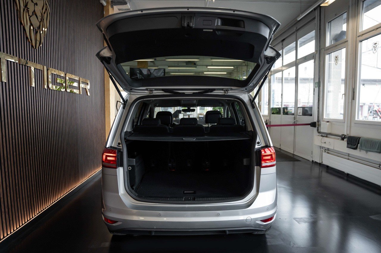 VW Touran 1.6 TDI BlueMotion Technology Comfortline DSG, Diesel, Occasioni / Usate, Automatico - 6