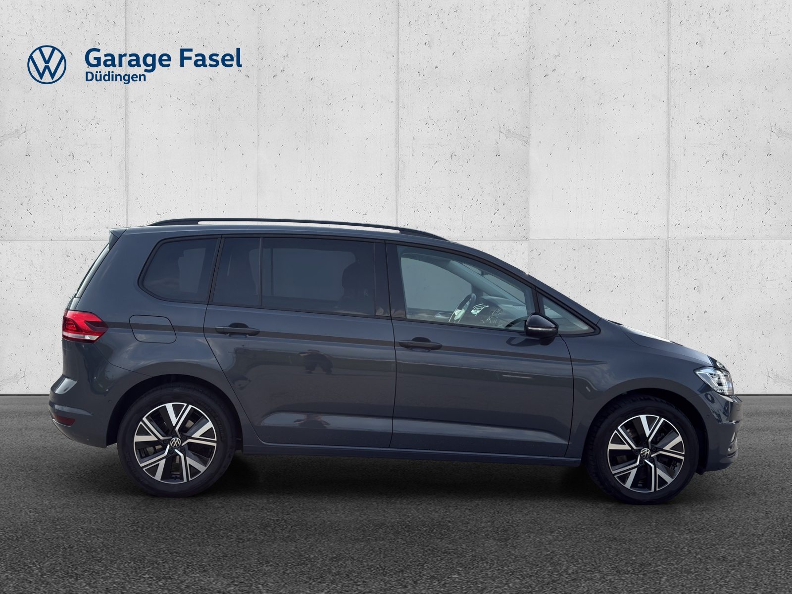 VW Touran Highline, Benzin, Occasion / Gebraucht, Automatik - 6