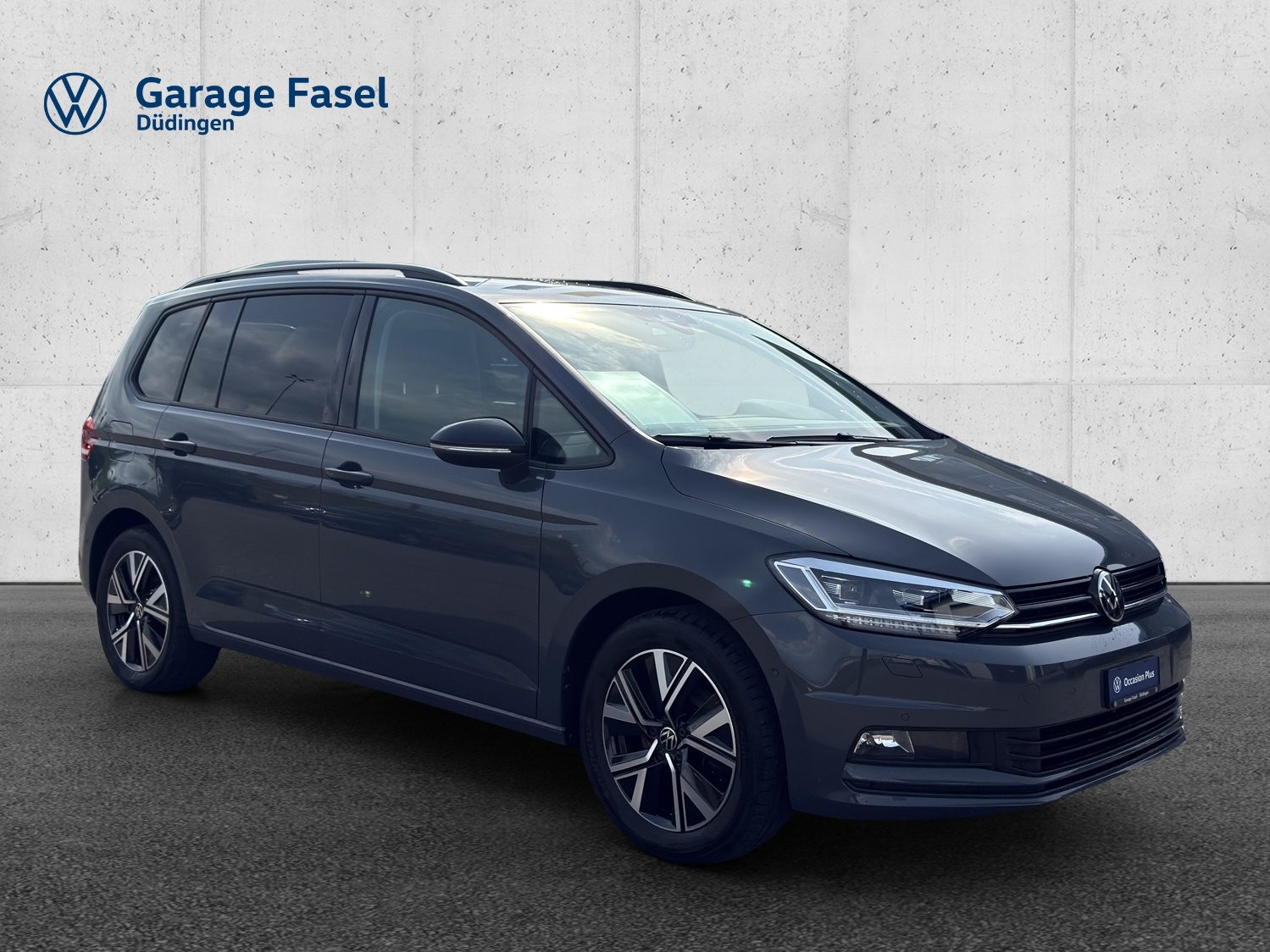 VW Touran Highline, Benzin, Occasion / Gebraucht, Automatik - 7