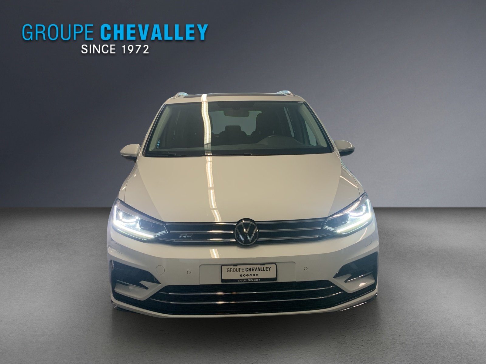 VW Touran 1.5 TSI EVO Comf, Petrol, Second hand / Used, Automatic - 2